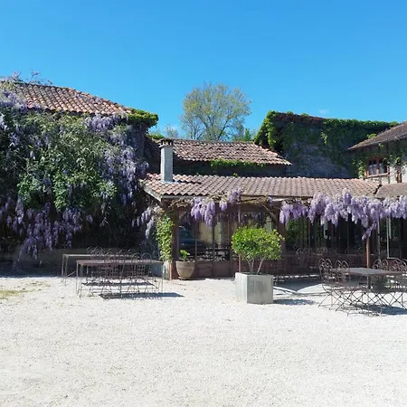 Porthos A La Ferme Chalet *